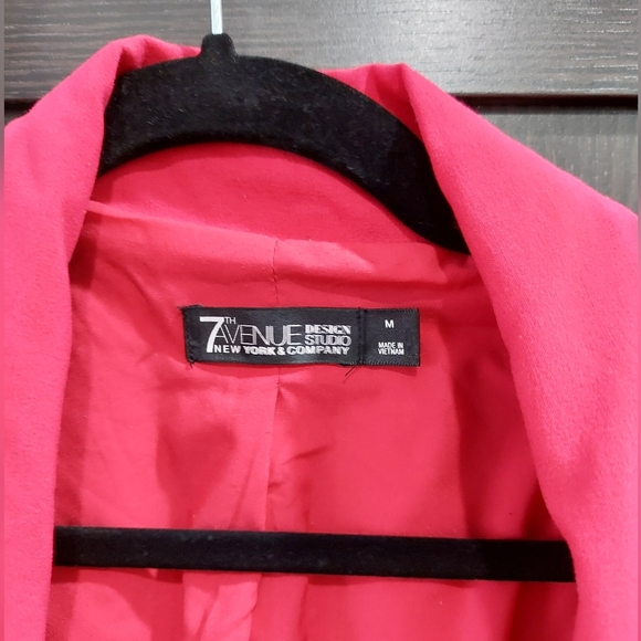 Pink Blazer - Picture 2 of 3